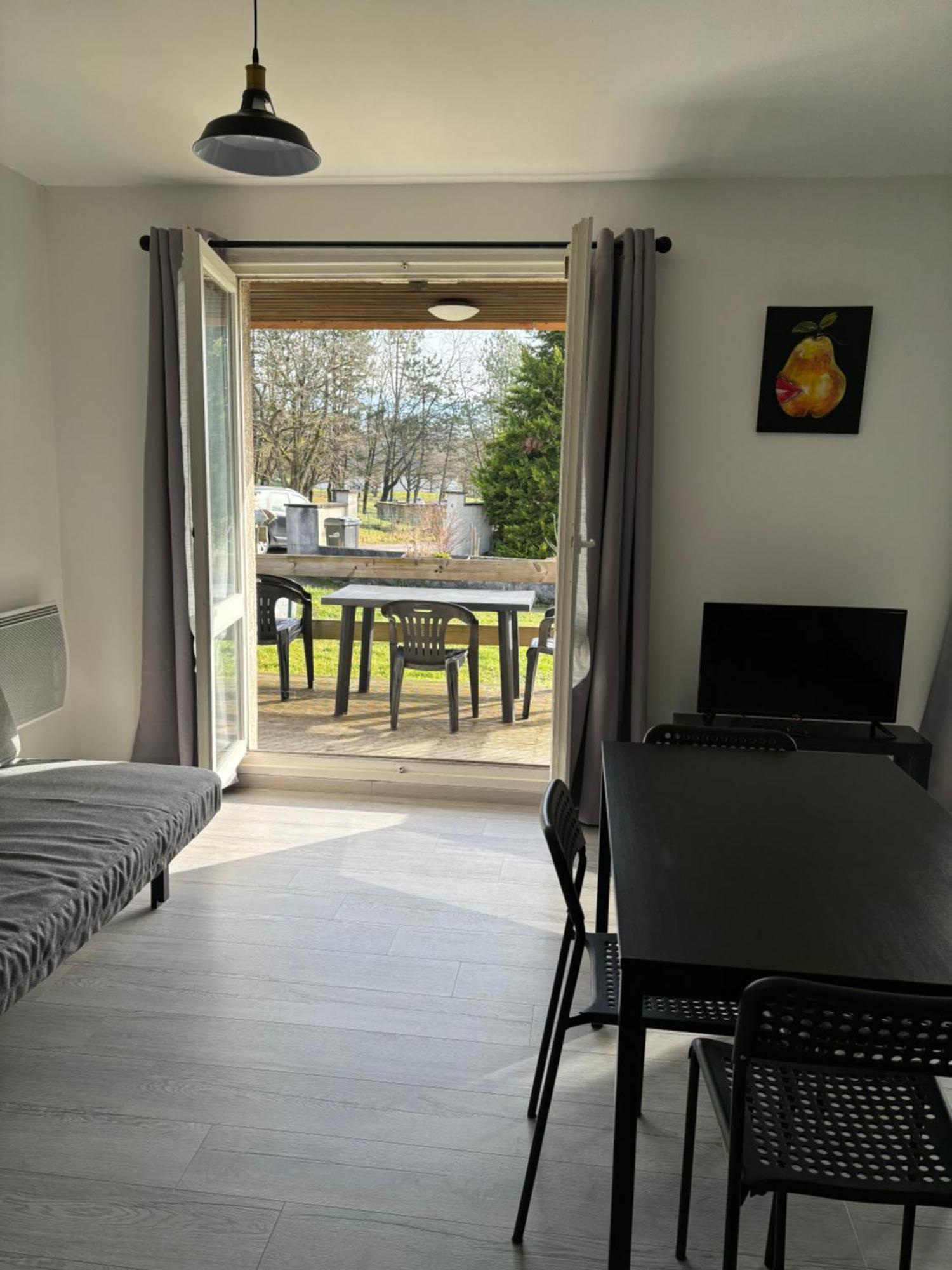Studio Pivoine Avec Terrasse A Proximite De מץ מראה חיצוני תמונה